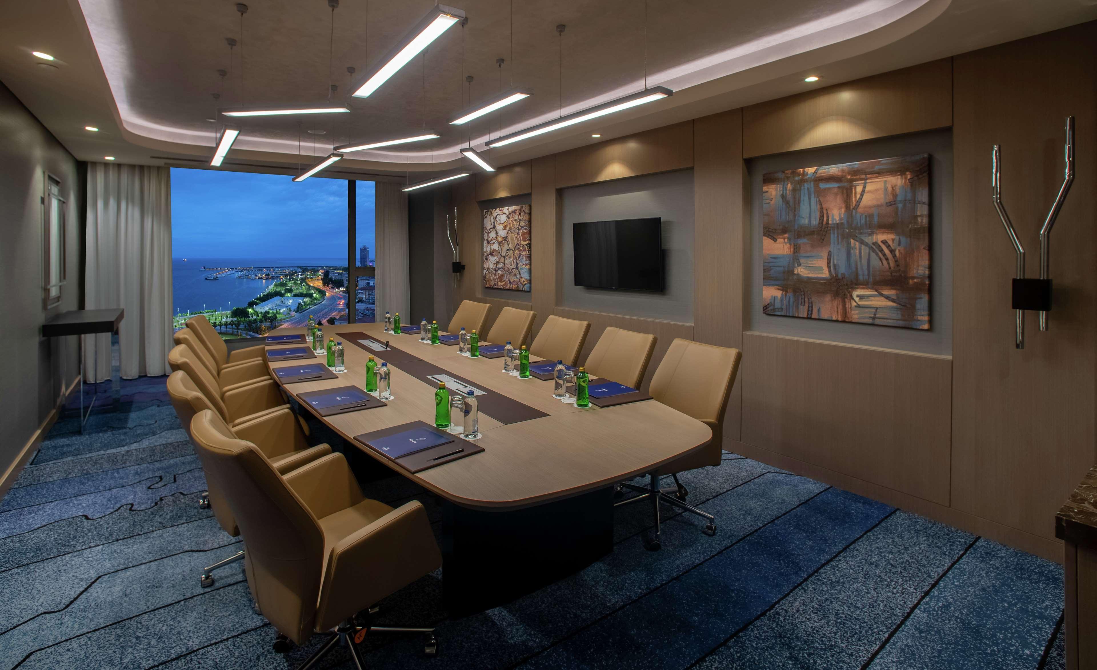 힐튼 이스탄불 바키르코이 호텔 외부 사진 Boardroom